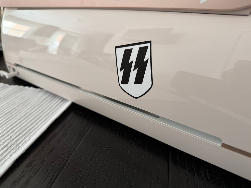 Lightning bolts sticker